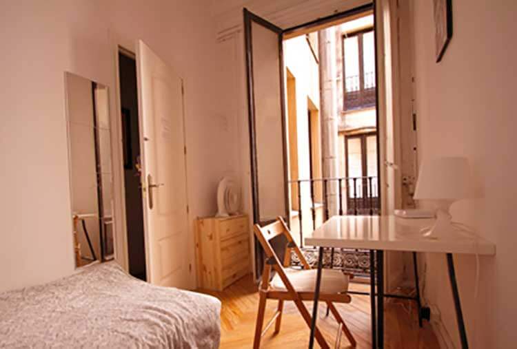 affordable homestay accommodation madrid students